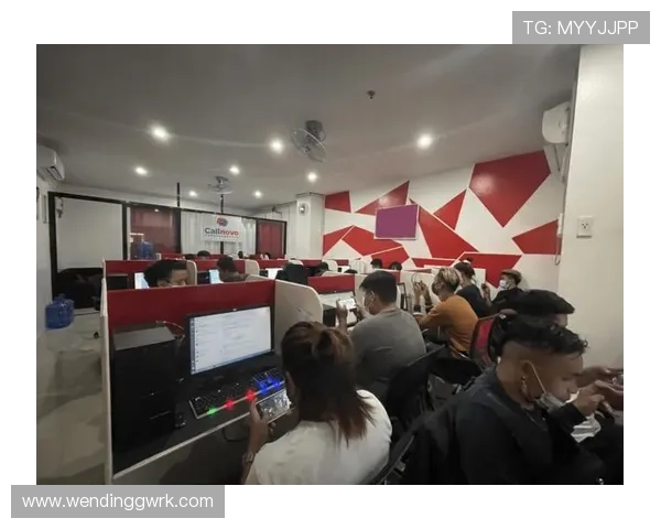 问鼎娱乐官网手机版为玩家提供专业的客服支持和完善的安全保障,确保每一次游戏都安心放心
